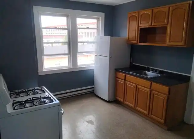 Property at 353 Capitol Ave Unit C3, Hartford, CT, 06106, 1 bed, 1 bath, [object Object]