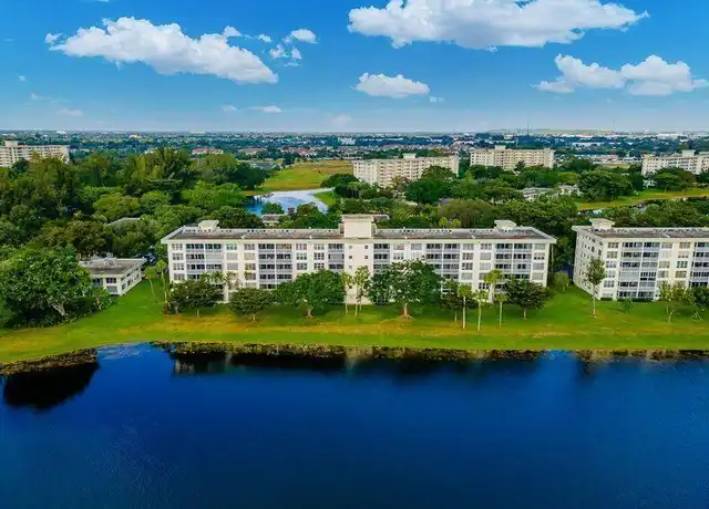 Property at 3150 N Course Ln #604, Pompano Beach, FL, 33069, 2 beds, 2 baths, [object Object]