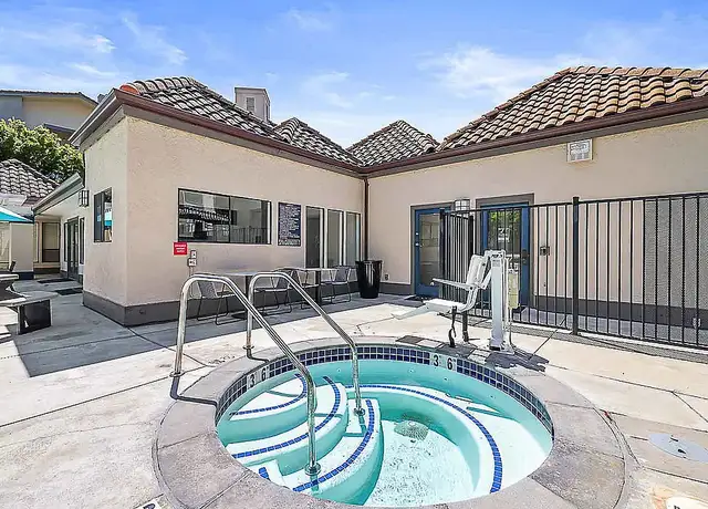 Photo of 33 Union Sq, Union City, CA 94587
