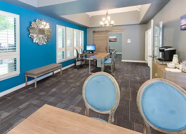 Photo of 33 Union Sq, Union City, CA 94587