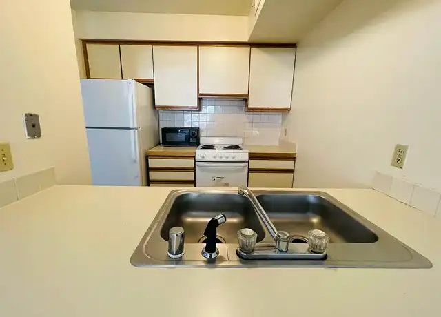 Property at Varsity Townhouses - Student Housing - 1555 Broadway, Boulder, CO, 80302, 2 beds, 1.5 baths, [object Object]