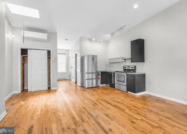 Property at 2106 E York St #3, Philadelphia, PA, 19125, 0 beds, 1 bath, [object Object]
