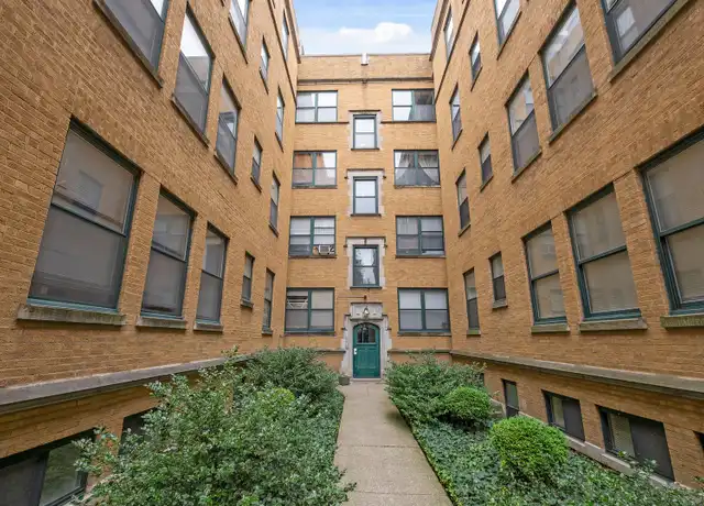 Property at 7213 S Yates Blvd, Chicago, IL, 60649, 2 beds, 1 bath, [object Object]