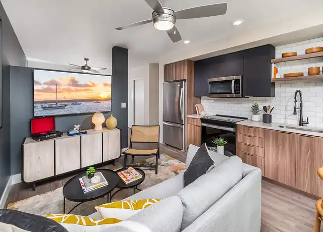 Property at Skylar Grand - 465 NE Davis St, Portland, OR, 97232, 0-1 beds, 1 bath, [object Object]