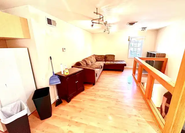 Property at 42 Broadway, Newport, RI, 02840, 3 beds, 1.5 baths, [object Object]