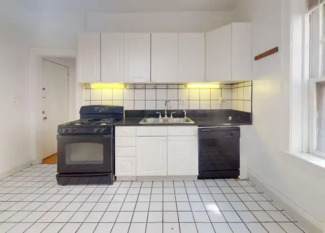 Property at 12467 Cedar Rd Unit Fairmount 4B, Cleveland Heights, OH, 44106, 1 bed, 1 bath, [object Object]