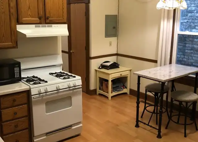 Property at 2628 N Prospect Ave Unit 2, Milwaukee, WI, 53211, 1 bed, 1 bath, [object Object]