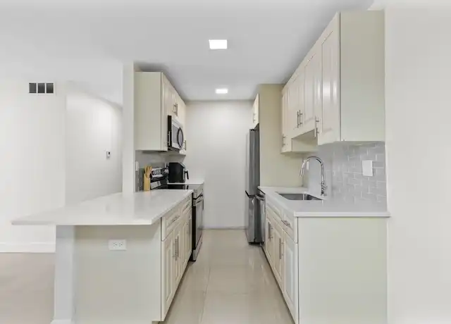 Property at 11605 NW 29th Ct Unit 2D, Coral Springs, FL, 33065, 2 beds, 2 baths, [object Object]
