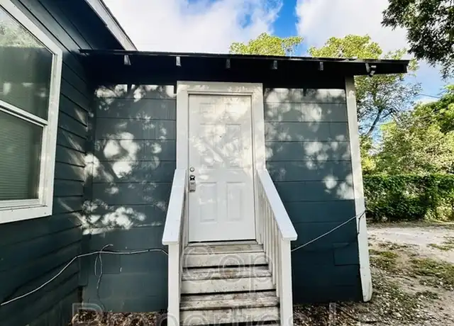 Property at 1211 Hammond Ave Unit 2 2, San Antonio, TX, 78210, 2 beds, 1 bath, [object Object]