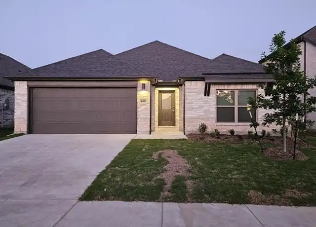Property at 4913 Bellhurst Dr, McKinney, TX, 75071, 3 beds, 2 baths, [object Object]