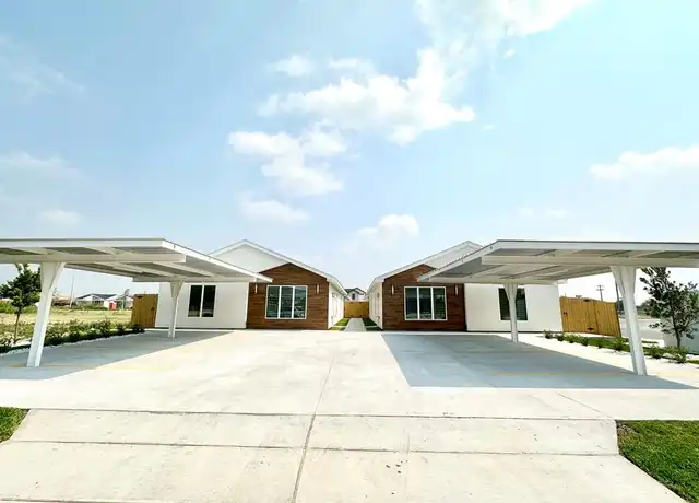 Property at 2405 E San Andrea St Unit 3, Edinburg, TX, 78542, 2 beds, 2 baths, [object Object]