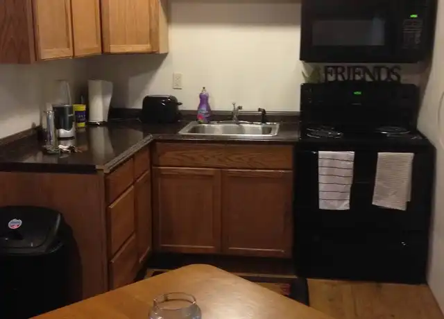 Property at 131 Kinsey Ave Unit 9, Cincinnati, OH, 45219, 2 beds, 1 bath, [object Object]
