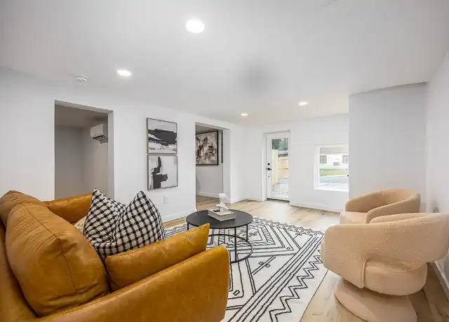 Property at 1129 Howard Ave Unit 1b, Nashville, TN, 37216, 2 beds, 1 bath, [object Object]
