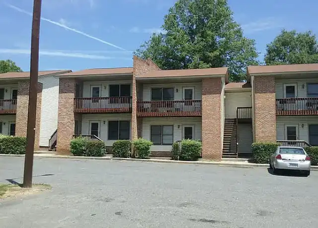 Property at 1280 S Hayne St, Monroe, NC, 28112, 2 beds, 1 bath, [object Object]