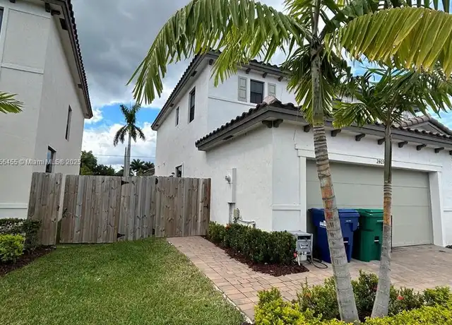 Property at 24030 SW 119th Pl, Homestead, FL, 33032, 1 bed, 1 bath, [object Object]