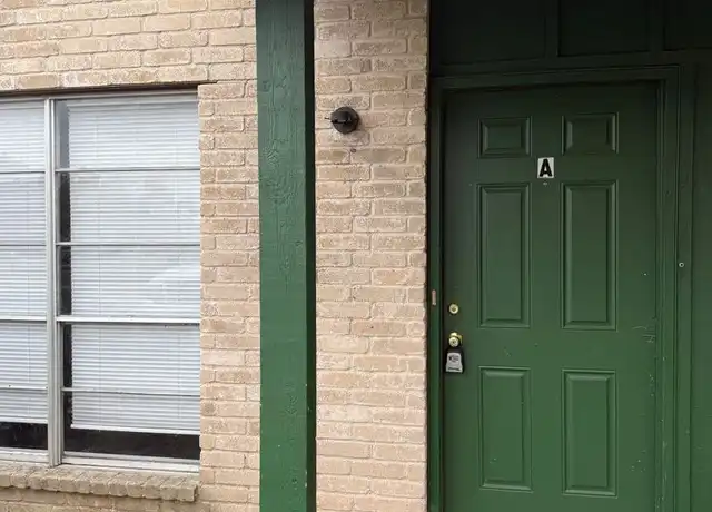 Property at 121 Regency Ave, Victoria, TX, 77904, 2 beds, 1.5 baths, [object Object]