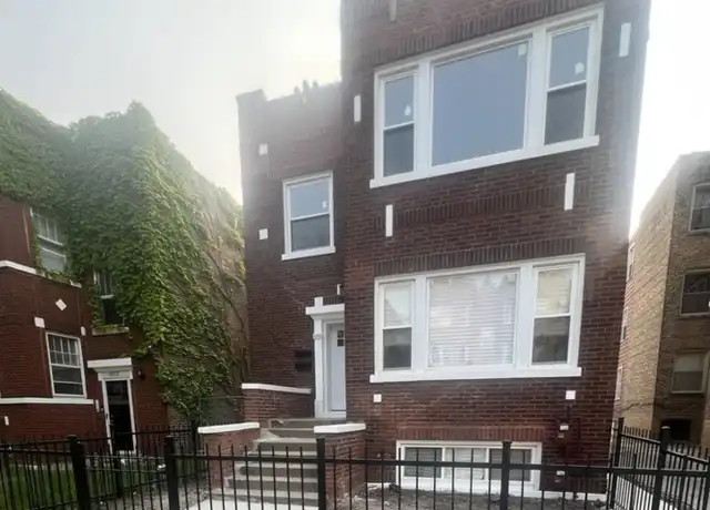 Property at 10914 S Vernon Ave, Chicago, IL, 60628, 2 beds, 1 bath, [object Object]