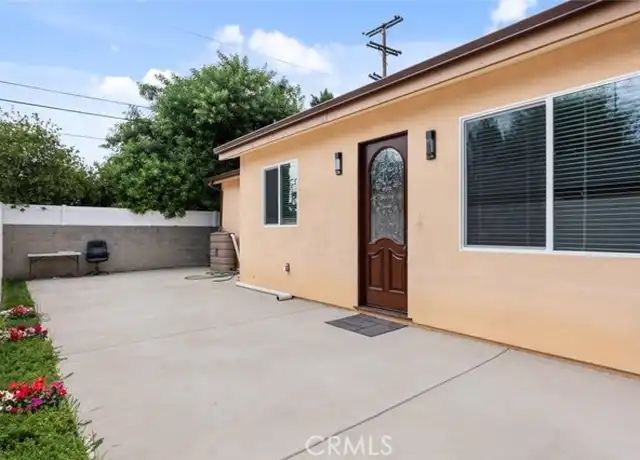 Property at 17223 Cantlay St, Lake Balboa, CA, 91406, 3 beds, 2 baths, [object Object]