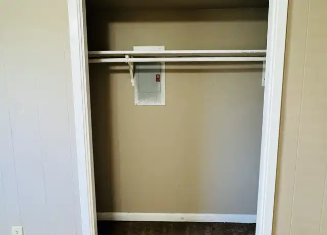 Property at 101 1st Ave Unit 5, Nederland, TX, 77627, 2 beds, 2 baths, [object Object]