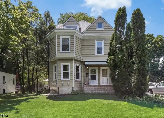 Property at 35 Lexington Ave, Montclair, NJ, 07042, 2 beds, 1 bath, [object Object]