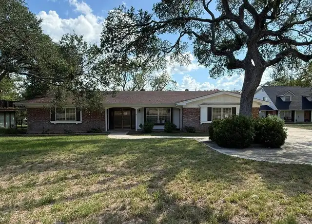 Property at 209 W Mimosa Cir, San Marcos, TX, 78666, 3 beds, 2.5 baths, [object Object]
