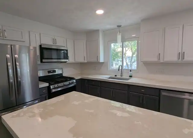 Property at 155 Grove St Unit 1, Providence, RI, 02909, 3 beds, 1 bath, [object Object]