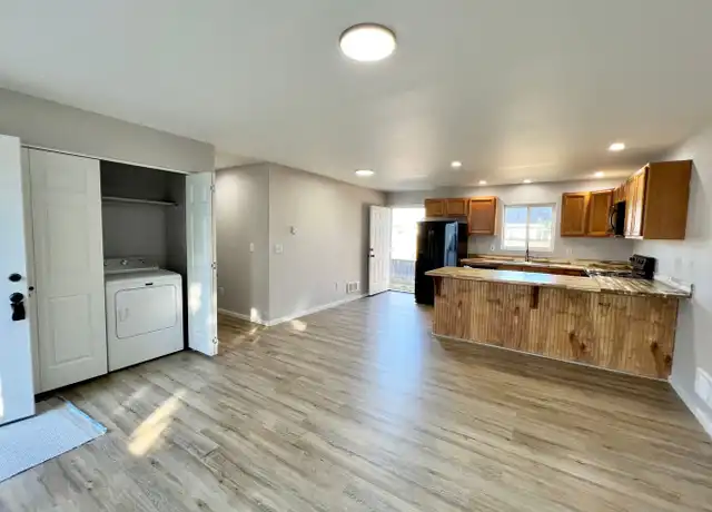 Property at 810 E White Birch Ave Unit 2, Ellensburg, WA, 98926, 3 beds, 1.5 baths, [object Object]