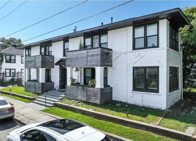 Property at Leuda May Apartments - 301 W Leuda St, Fort Worth, TX, 76104, 1 bed, 1 bath, [object Object]