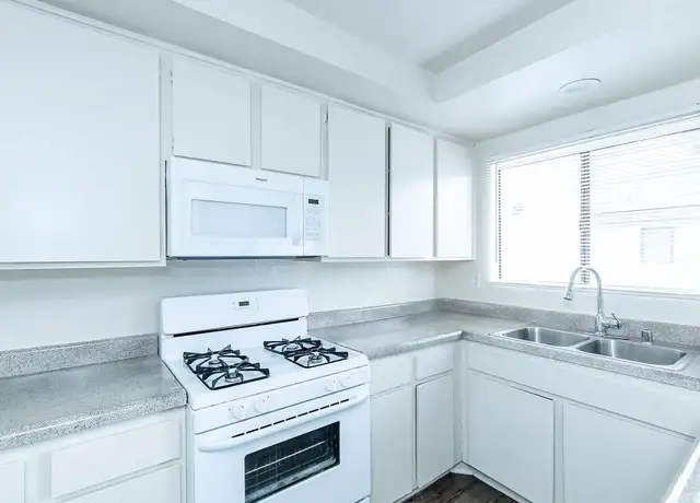 Photo of 1350 Milburn Ave, Redlands, CA 92373