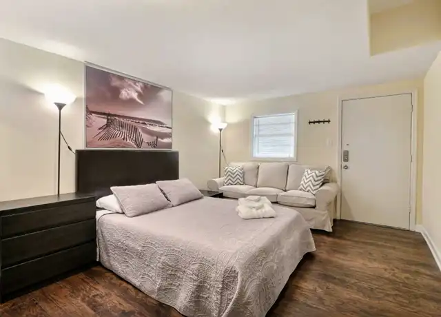 Property at 2020 Hawthorne St Unit B, Savannah, GA, 31404, 1 bed, 1 bath, [object Object]