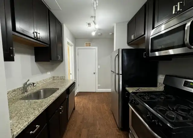 Property at 5402 N Winthrop Ave, Chicago, IL, 60640, 2 beds, 1 bath, [object Object]
