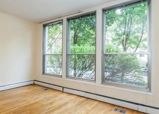 Property at 1425 N Dearborn St Unit 4C, Chicago, IL, 60610, 1 bed, 1 bath, [object Object]