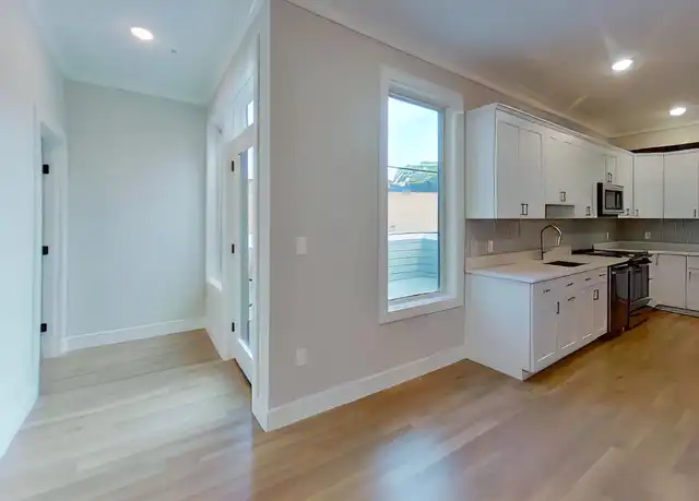 Property at 104-106 Warren St Unit 7, Boston, MA, 02135, 5 beds, 3 baths, [object Object]