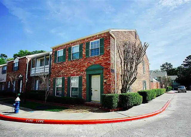 Property at 402 Bendwood Dr, Houston, TX, 77024, 3 beds, 2.5 baths, [object Object]
