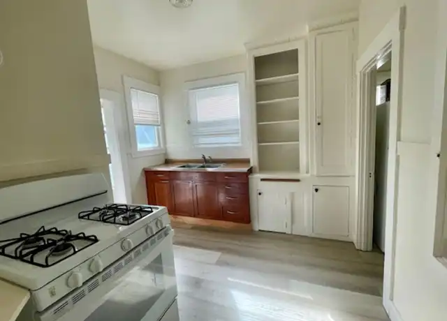Property at 336 40th St #3, Oakland, CA, 94609, 2 beds, 1 bath, [object Object]
