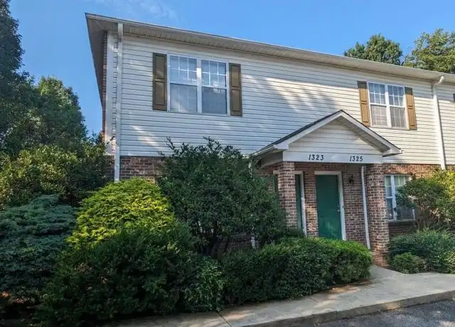 Property at 1323 14th Street Dr NE, Hickory, NC, 28601, 2 beds, 1.5 baths, [object Object]