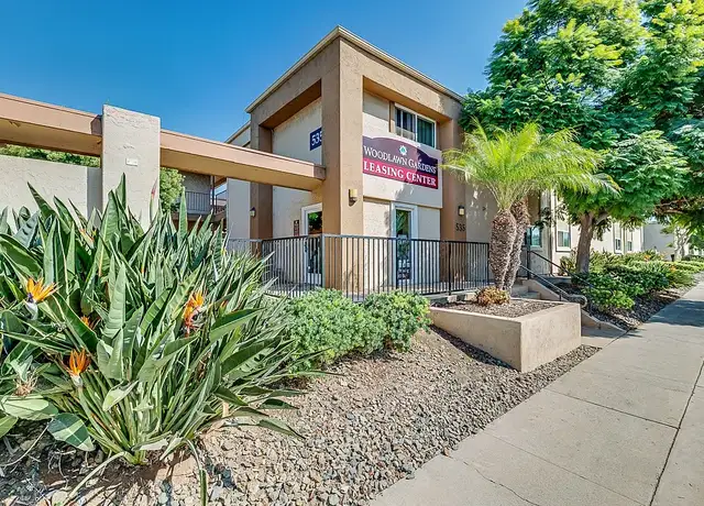 Photo of 535 Woodlawn Ave, Chula Vista, CA 91910