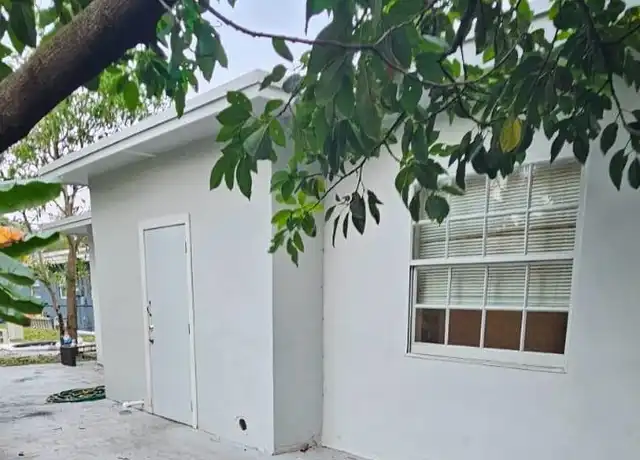 Property at 651 NE 46th Ct, Oakland Park, FL, 33334, 3 beds, 1 bath, [object Object]