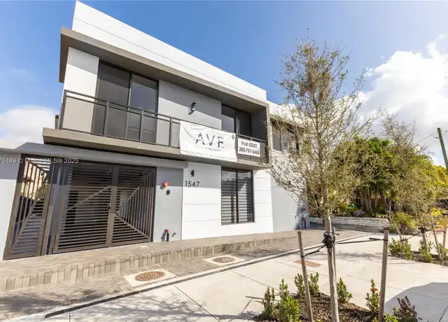 Property at 1547 NW 2nd St Unit 204, Miami, FL, 33125, 2 beds, 1 bath, [object Object]