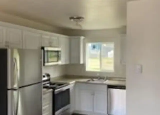 Property at 3355 Portland Rd NE Unit 6, Salem, OR, 97301, 1 bed, 1 bath, [object Object]
