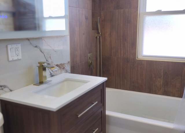 Photo of 2124 S 7th Ave Unit 2, Maywood, IL 60153