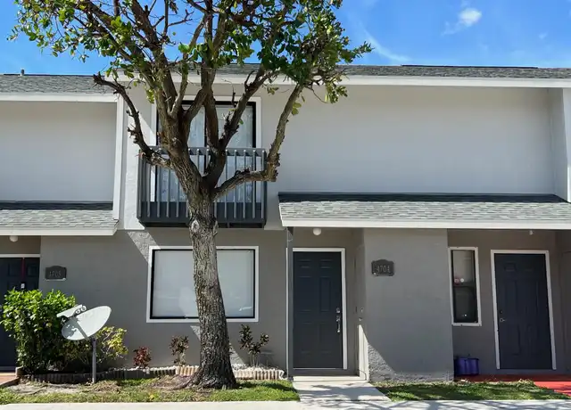 Property at 4704 Pier Dr, Greenacres, FL, 33463, 3 beds, 2.5 baths, [object Object]