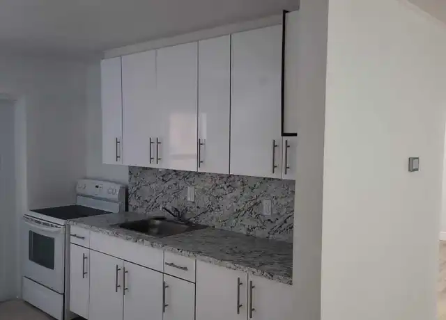 Property at 3721 Almar Rd Unit Apto 2, Lake Worth Beach, FL, 33461, 2 beds, 1 bath, [object Object]