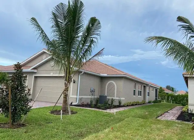 Property at 4225 Bloomfield St, Fort Myers, FL, 33916, 2 beds, 2 baths, [object Object]