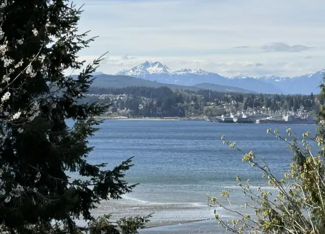 Property at 224 Farragut Ave N, Port Orchard, WA, 98366, 2 beds, 1 bath, [object Object]