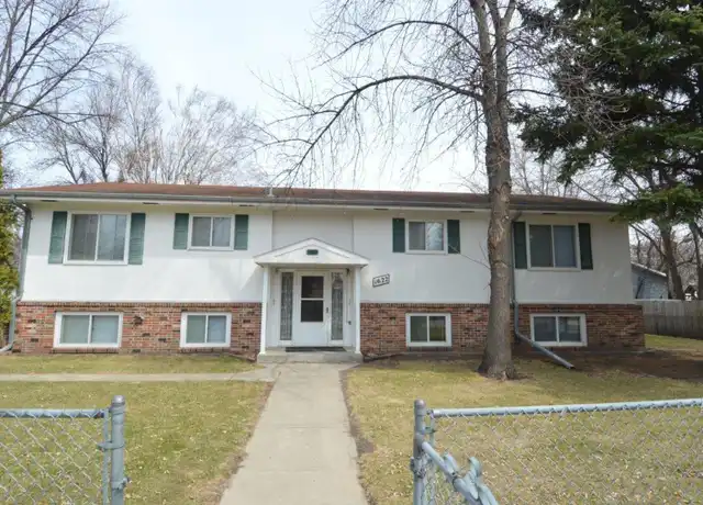 Property at 1622 N 5th St, Grand Forks, ND, 58203, 2 beds, 1 bath, [object Object]