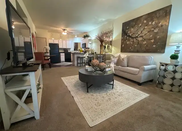 Property at The Lakes at Hurricane Creek - 2500 Bellerive Ave, Bryant, AR, 72022, 1-2 bed, 1-2 bath, [object Object]