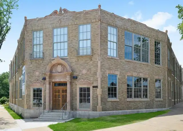 Property at 3200 Gillham Rd Unit 114, Kansas City, MO, 64109, 1 bed, 1 bath, [object Object]