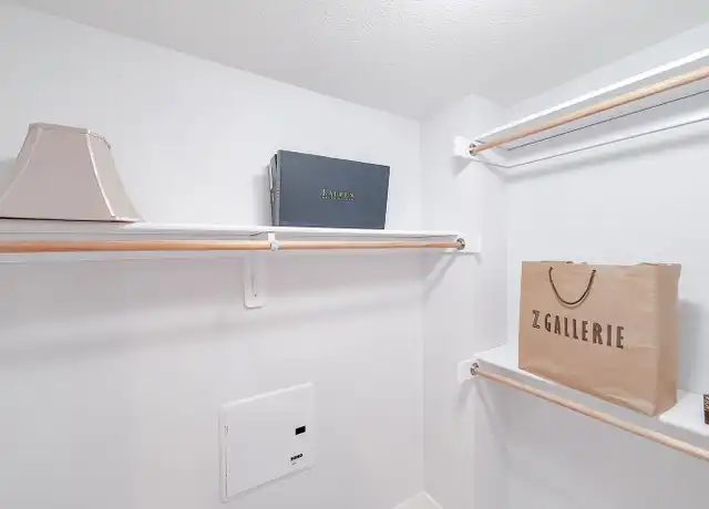 Property at 836 Park Ave Unit 102 A500 Pet Friendly, Omaha, NE, 68105, 1 bed, 1 bath, [object Object]