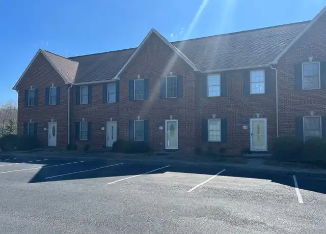 Property at 1709 Cherokee Rd #203, Johnson City, TN, 37604, 2 beds, 2 baths, [object Object]